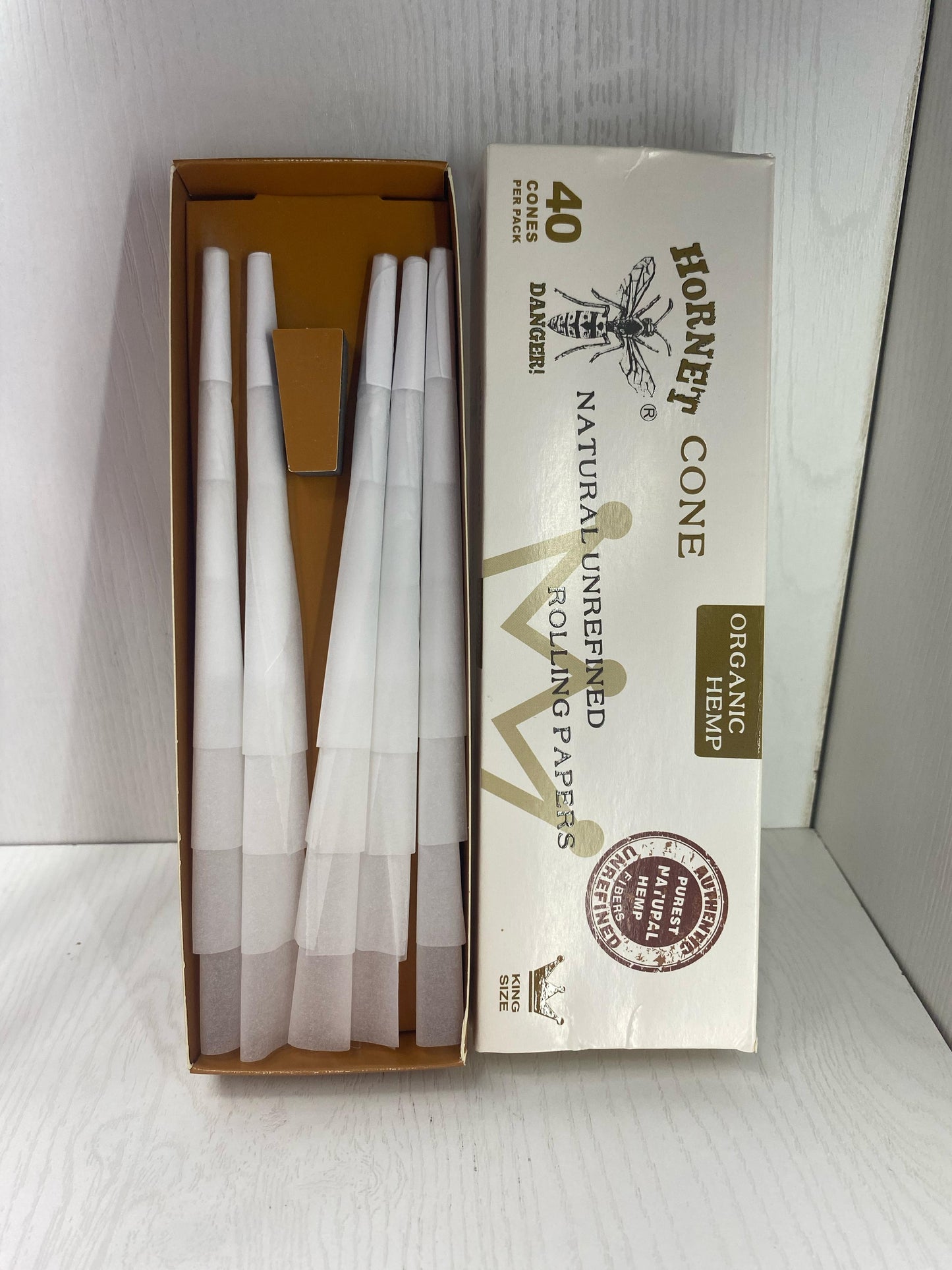 Cono Hornet caja x 40