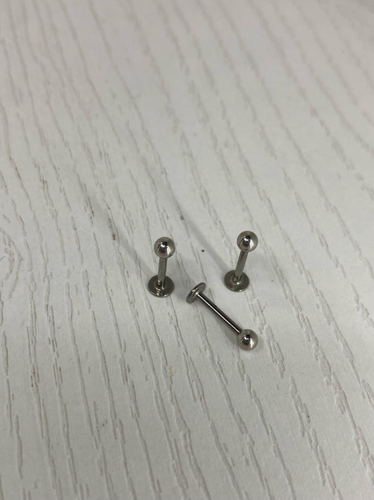 Labret Plateado Mediano